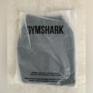 NEW Gymshark Women’s STRENGTH DEPARTMENT GRAPHIC SHORTS - Size LARGE Grey